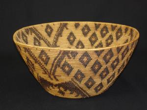 Exquisite Polychrome Maidu basket by Selena Jackson
