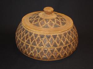 Yokuts basket with cover