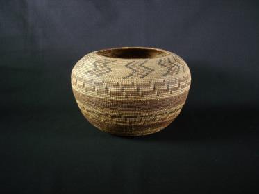 A fine Kawaiisu basket