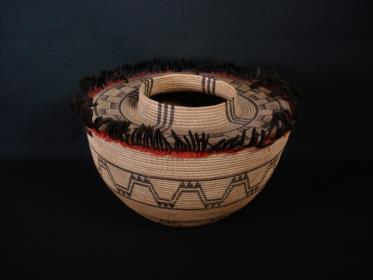 A very fine and large Kawaiisu olla-shaped basket